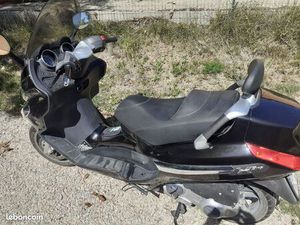 SCOOTER PIAGGIO XEVO 125