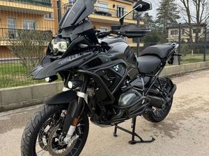 BMW R 1250 GS TRIPLE BLACK