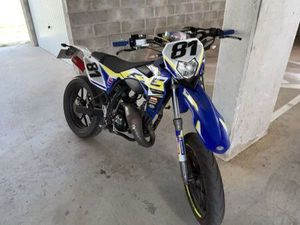VEND MOTO 50 CC