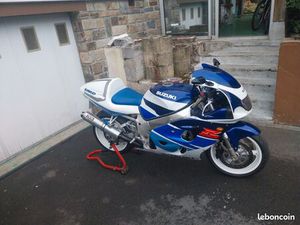 750 GSXR SRAD