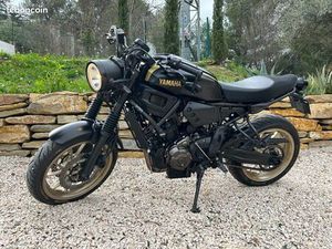 YAMAHA XSR 700