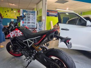 DUCATI 950 HYPERMOTARD