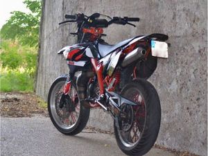 MOTO YAMAHA DT 50 CC