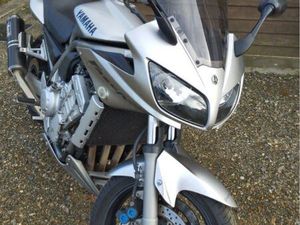 YAMAHA FAZER 1000-EXUP