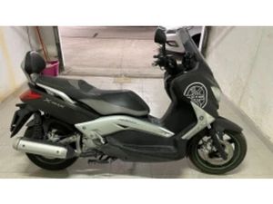 YAMAHA X-MAX YP250R SPORT