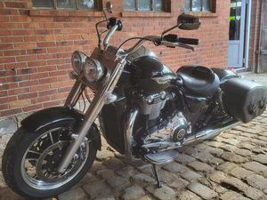 TRIUMPH THUNDERBIRD COMMANDER