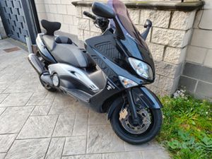 YAMAHA TMAX