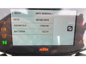 VENDO KTM 890 DUKE GP (2022 - 23) USATA A VERONA (CODICE 9903885) - MOTO.IT