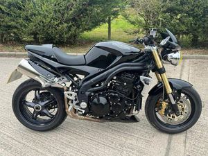 2005 05 TRIUMPH SPEED TRIPLE 1050 BLACK VERY CLEAN NAKED 16K MILES NEW MOT