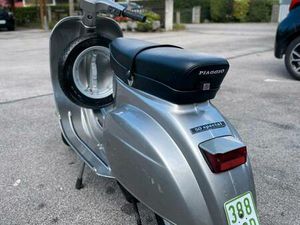 VESPA V50 SPEZIAL BJ.1980 V5B3T PIAGGIO 45KMH-DEUTSCHE PAPIERE