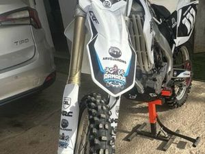 VENDO HONDA CRF 250 R MOURE