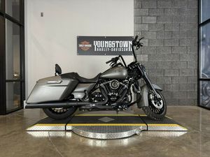 2018 HARLEY-DAVIDSON® ROAD KING® SPECIAL FLHRXS