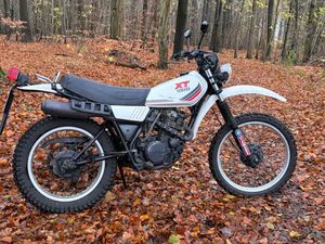 YAMAHA XT 250