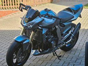 KAWASAKI ZRT00A Z1000