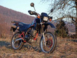 YAMAHA XT 350 XT350 55V ROK 1986 - PIĘKNA Z WAŻNYM BT I OC. LĄCKO
