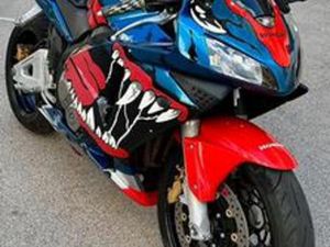 HONDA CBR 600RR