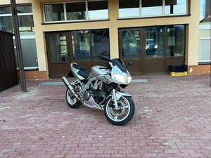 SUZUKI SV650S 2004R LAŃCUT