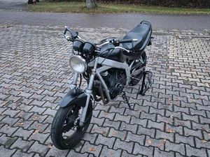 SUZUKI GS 500E