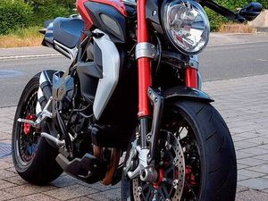 GEPFLEGTE MV DRAGSTER RR, NUR 7.900 KM