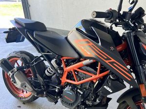 KTM DUKE 125