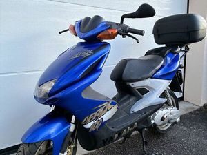 YAMAHA AEROX 100