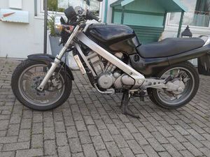 HONDA NTV 650 RC33 LIEFERUNG MÖGLICH