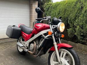 HONDA NTV 650 REVERE