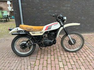 YAMAHA DT250