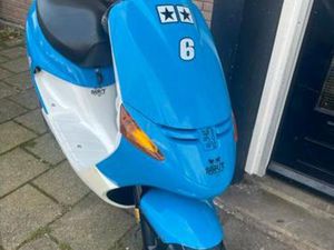 PEUGEOT ZENITH 12 - PROJECT MET KENTEKEN — SCOOTERS | PEUGEOT — MARKTPLAATS