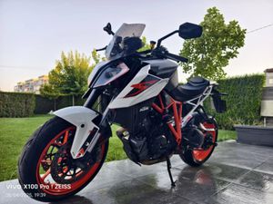 KTM SUPER DUKE 1290 R →