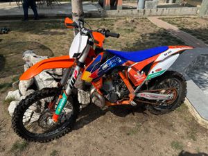 KTM 250 →