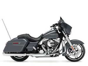 2014 HARLEY-DAVIDSON STREET GLIDE® – CLASSIC TOURING BAGGER