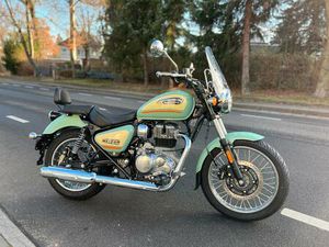 ROYAL ENFIELD METEOR 350 NEUE FARBE: AURORA GREEN