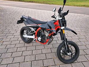 SWM SM 125 R MIT ABS