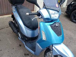 SCOOTER KIMCO PEOPLES