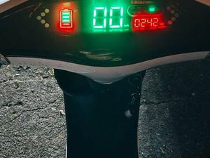 E-ROLLER 25 KM/H, BIS 80 KM CANTON ZURICH -