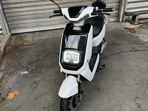 E-ROLLER NX1 CANTON BERNE -