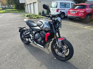 TRIUMPH TRIDENT 660, 2021, 4900 KILOMETER, 35KW CANTON ZURICH -