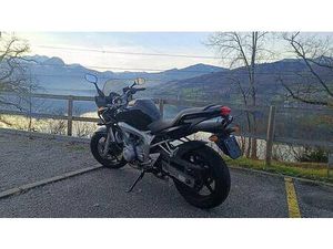 YAMAHA FAZER FZ6-S IN SCHWARZ CANTON OBWALD -