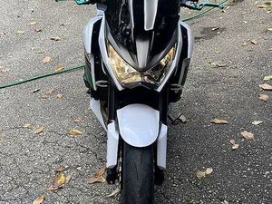 VENDO KAWASAKI Z800 CANTON TESSIN -