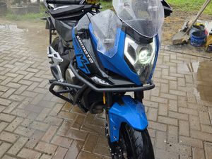 CFMOTO 650MT