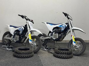 HUSQVARNA EE5. - EL CROSS - DUBBDÄCK INGÅR • 2023
