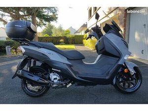 SYM 125 JOYMAX Z+ 2023, TBE