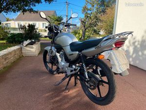 YAMAHA 125 YBR