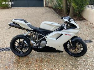 DUCATI 848