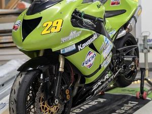 KAWASAKI ZX10R PISTE