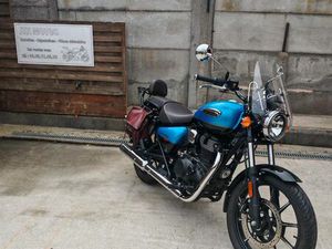 ROYAL ENFIELD METEOR