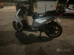 APRILIA SPORTCITY 200