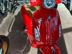 IDÉE CADEAU NOËL - VESPA PRIMAVERA 50 CM³ – ÉTAT IRRÉPROCHABLE