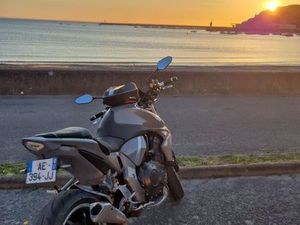 CB1000R